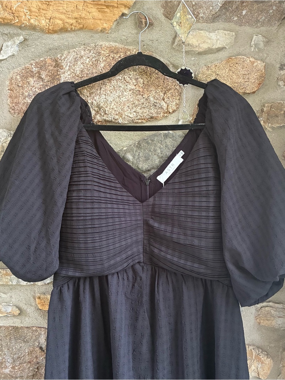 ASTR Dress - Picture 4 of 14